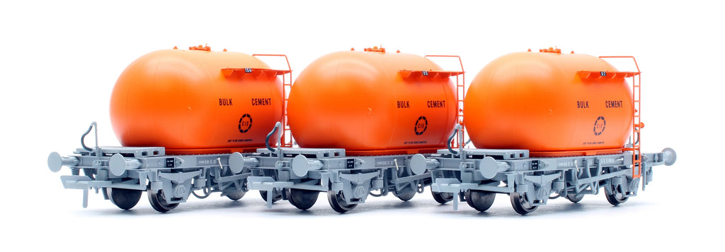Accurascale IRM1193  OO CIE Bulk Cement wagon - Orange - Triple pack (Pack 2)