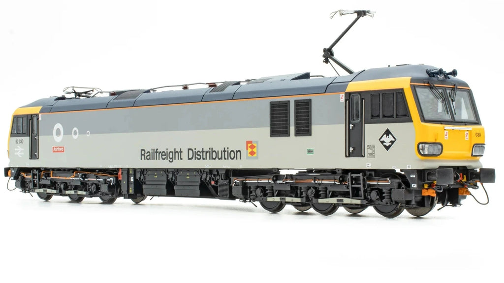 Accurascale ACC3288 OO Gauge Class 92 Electric Loco Railfreight c/w DCC & sound
