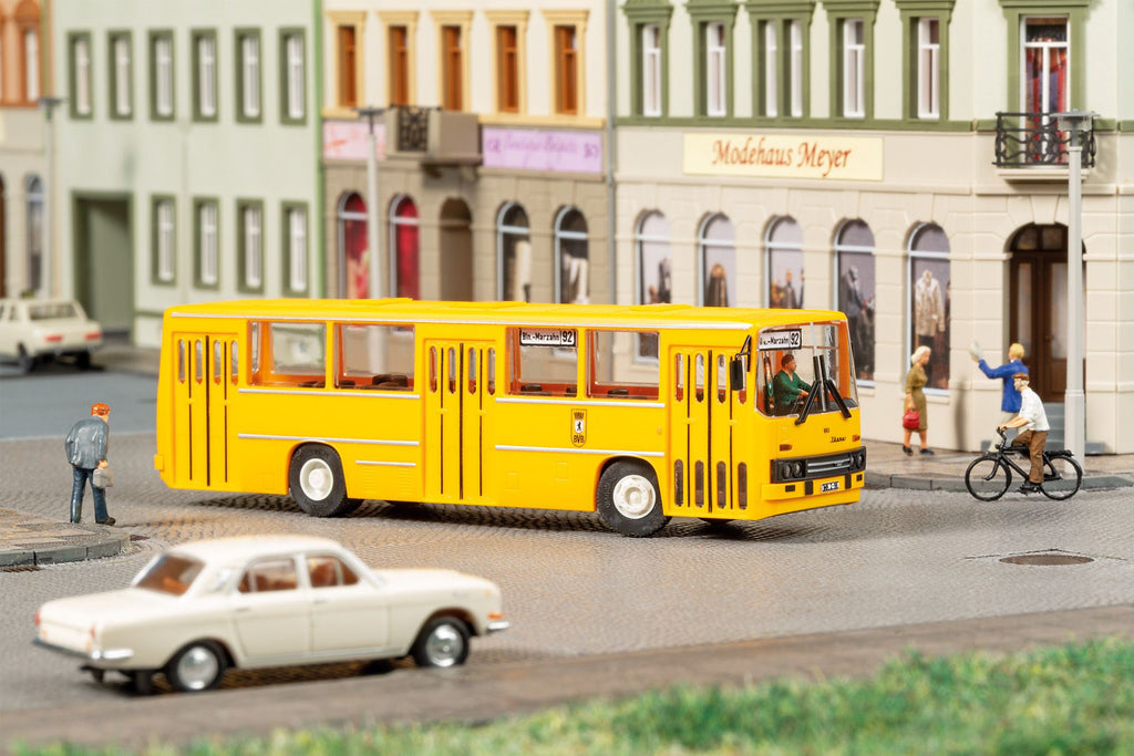 Auhagan 66058 TT Scale City Bus - Ikarus 260 3 door
