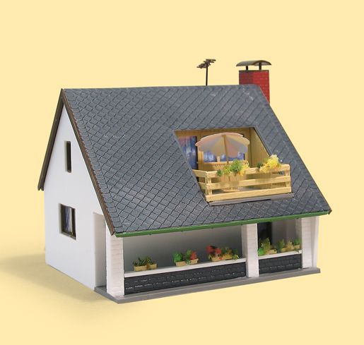 Auhagen 12246 HO/TT Scale detached house - Carmen