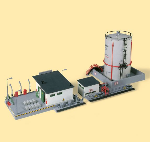 Auhagen 12264 TT/HO Scale Fuel Tank Depot