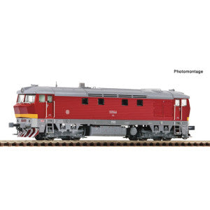 Roco MTD518000 TT Gauge Trainset c/w Track & 12V DC Controller