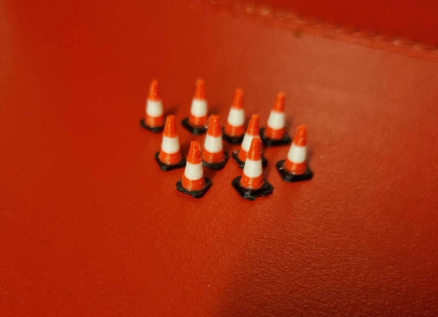 3D Designs OO Gauge Traffic Cones (set of 10)